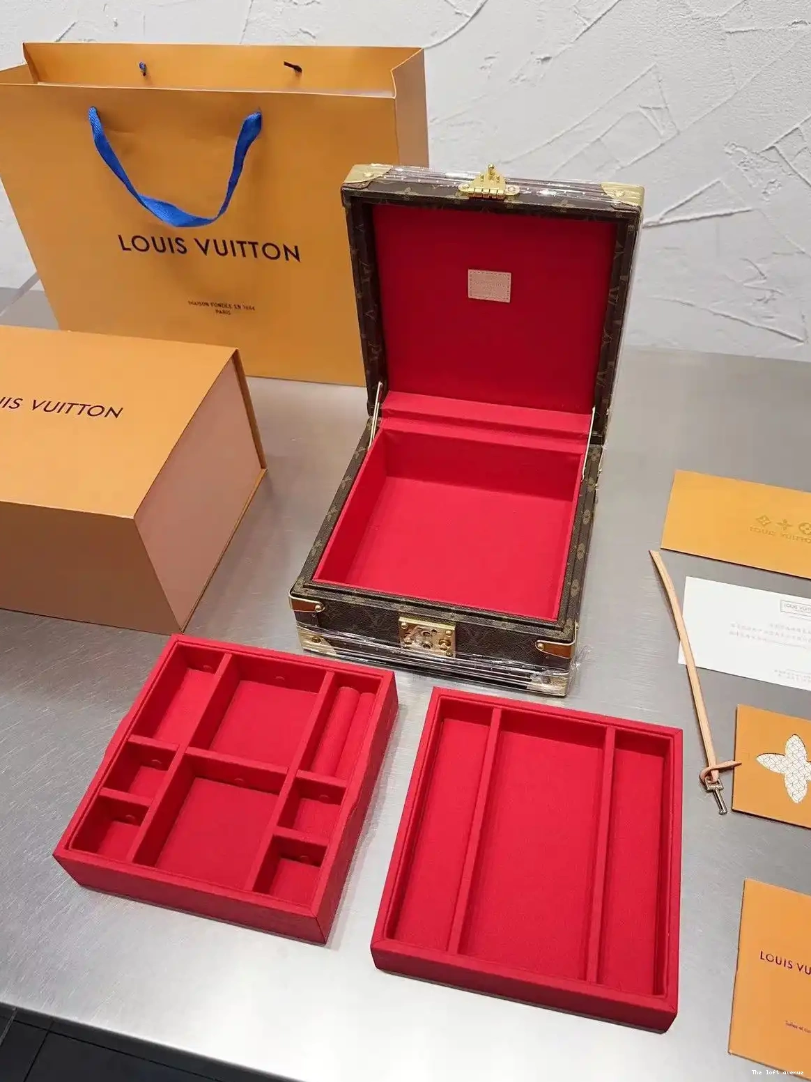 LV JEWELRY CUSTOM BOX 0612